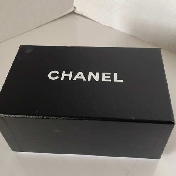 Authentic Sunglasses Chanel Large CC Silver Logo . - Picture 13 of 16